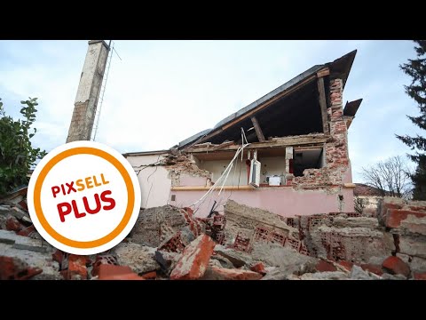 Petrinja, prvo jutro nakon razornog potresa | PIXSELL PLUS