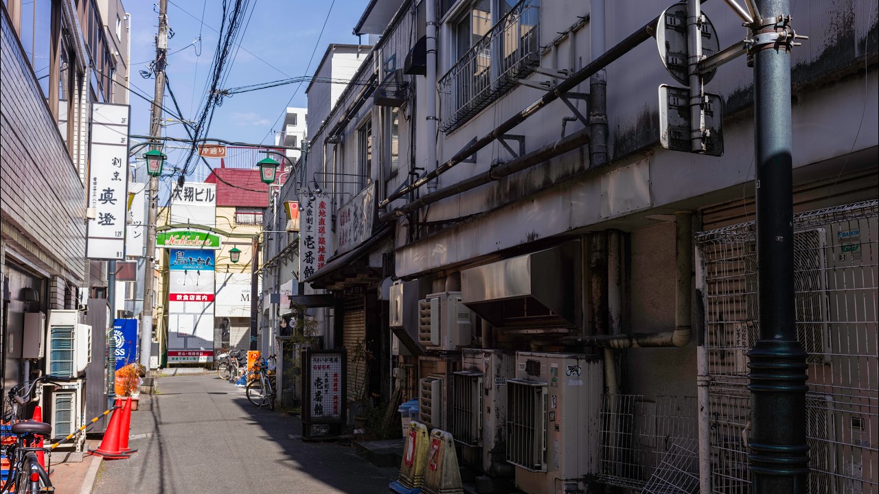 Vlog #201 「日曜日の飲み屋街、NOKTON 35mm F1.4 SC が写し出す湿り気のある空気感」