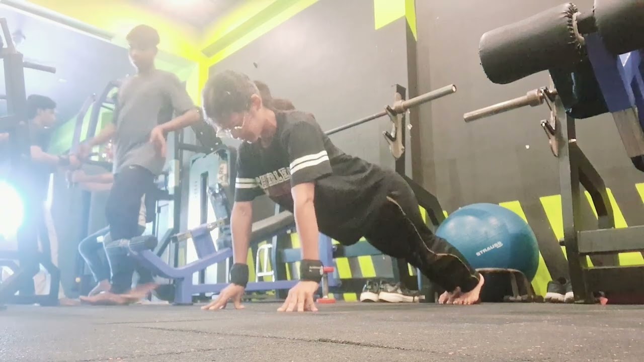 9 finger push-ups by me 