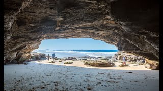 6 North Close, Caves Beach Presented by Shanti Page & Ben Casey