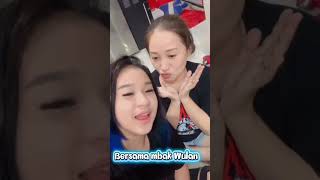Niken Salindry bersama mbak Wulan kakak satu ayah lain ibu #nikensalindri #nikensalindrycampursari