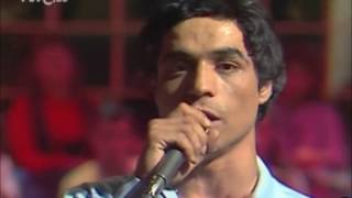 Video thumbnail of "Los Chunguitos - Me quedo contigo (1981/HD)"