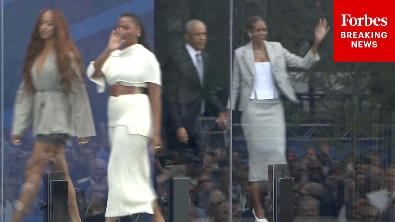 Barack Michelle Malia And Sasha Obama Arrive At Ceremony Opening Of 