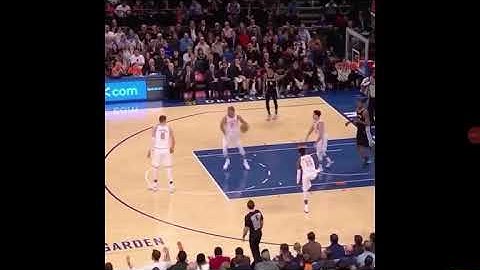 Manu Ginobili Alley-Oop Pass Accidentally Turns Into An 3Pointer!!!!!