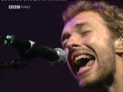Coldplay - Can't Get You Out Of My Head Glastonbury 05