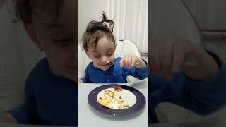 Alparslan kahvaltı zamanı sucuklu yumurta#aboneolun #vlogvideo