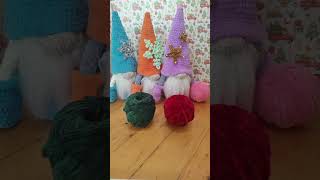 Little Holiday Friends🌲❄️#crochetgnomes#crochethandmade#handmadechristmas#handmadewithlove#amigurumi