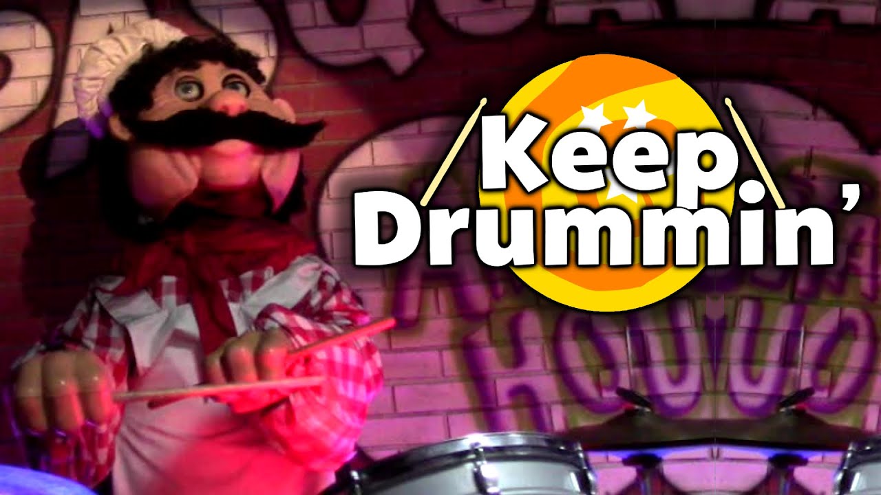Chuck E. Cheese - Keep Drummin' (Altoona, PA) - YouTube