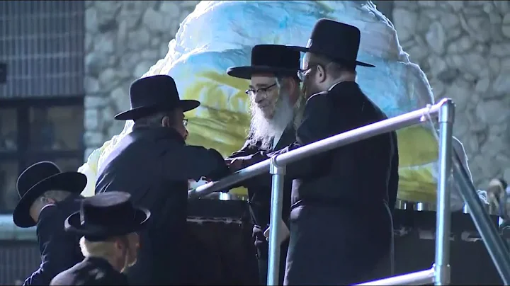 Satmar Hadluka in Kiryas Joel - Lag Baomer - Full ...