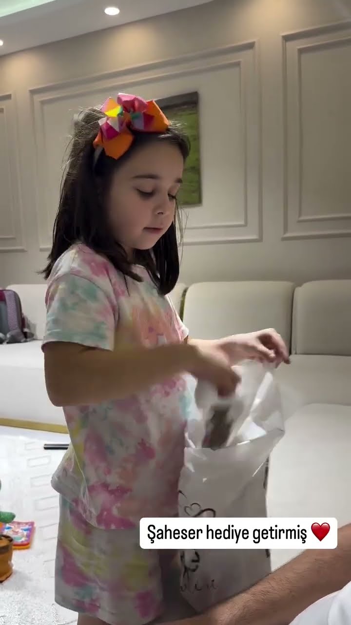 Şaheste hediye getirmiş ❤️