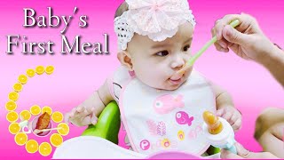 Baby's First Meal : Sweet potato with breastmilk || Zeah at 6months