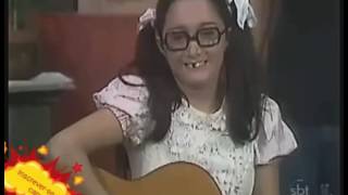 Chaves - Chiquinha E Chaves Cantando Volta O Cão Arrependido