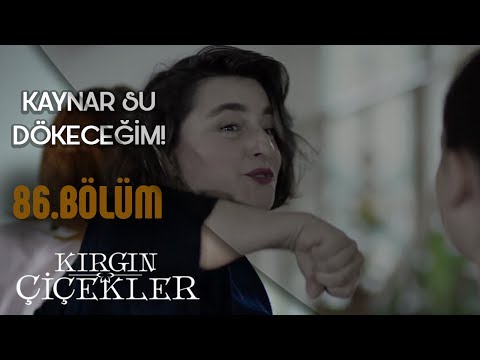 Selin’i yıkamaya götüren Zehra! - Kırgın Çiçekler 86.Bölüm