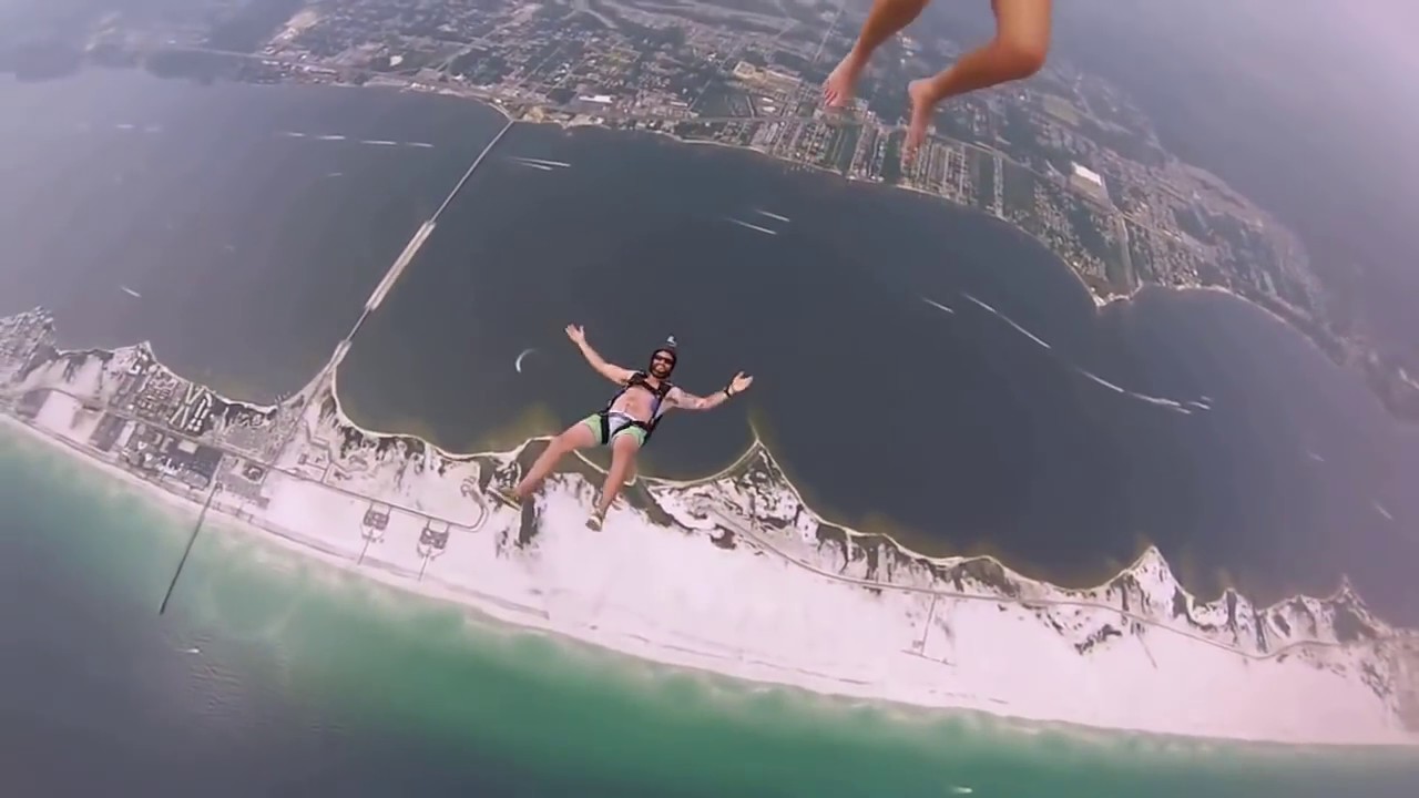 экстремальные девчонки. офигенный видео самому. красивый космос. безбашенная девушка. вы офигенные.