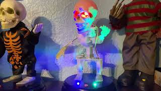 Inner workings/what’s under the cloth of Gemmy Grave Ravers