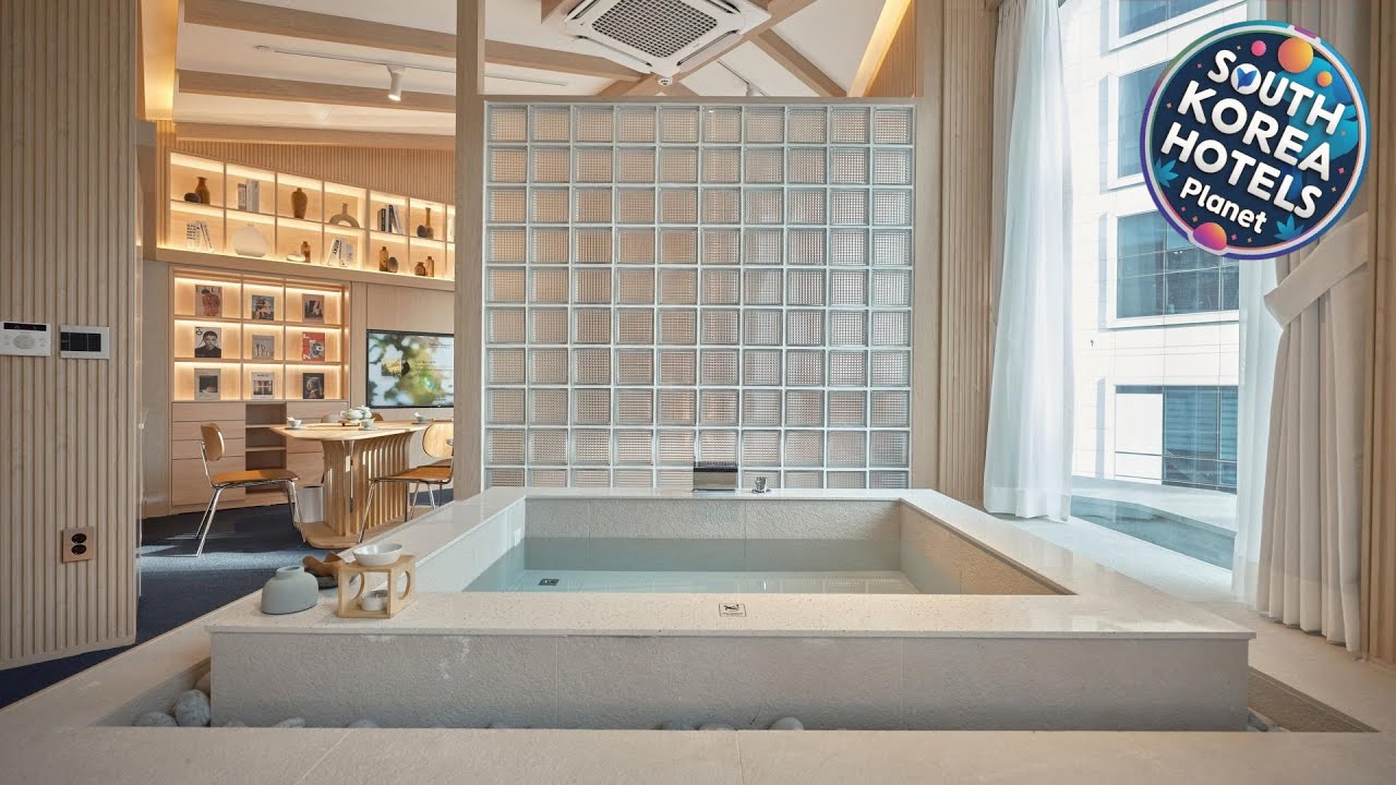 UH Suite Seoul Square | Seoul, South Korea | Hotel Review 🌟