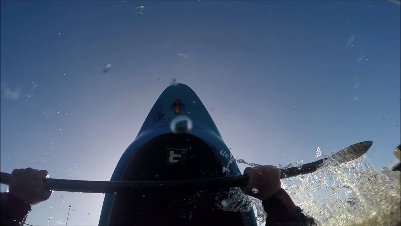 Kayaking the Tees Barrage - Late Oct 2020 - Pyranha Ozone