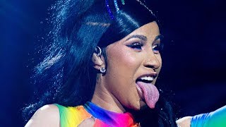 Cardi b fires back at claims she’s beefing with kid rappers. plus
– lil nas x is getting praised for explaining why he came out to
kevin hart. #cardib #lilna...