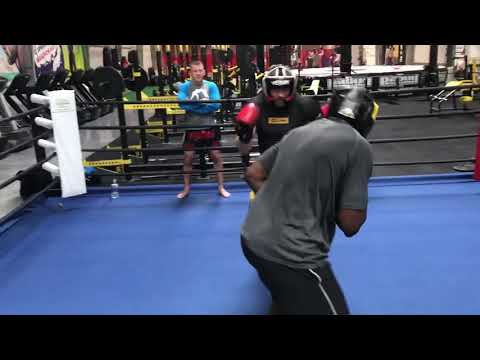 Hit ! Jan Błachowicz MMA / UFC Sparing Izu Ugonoh Warszawskie Centrum Atletyki