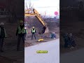 Este Trabajador Hizo Feliz A Este Niño Con Su Excavadora ❤️ Mp3 Song