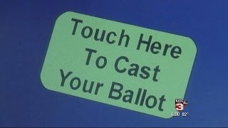 Political analysts help voters interpret polls
