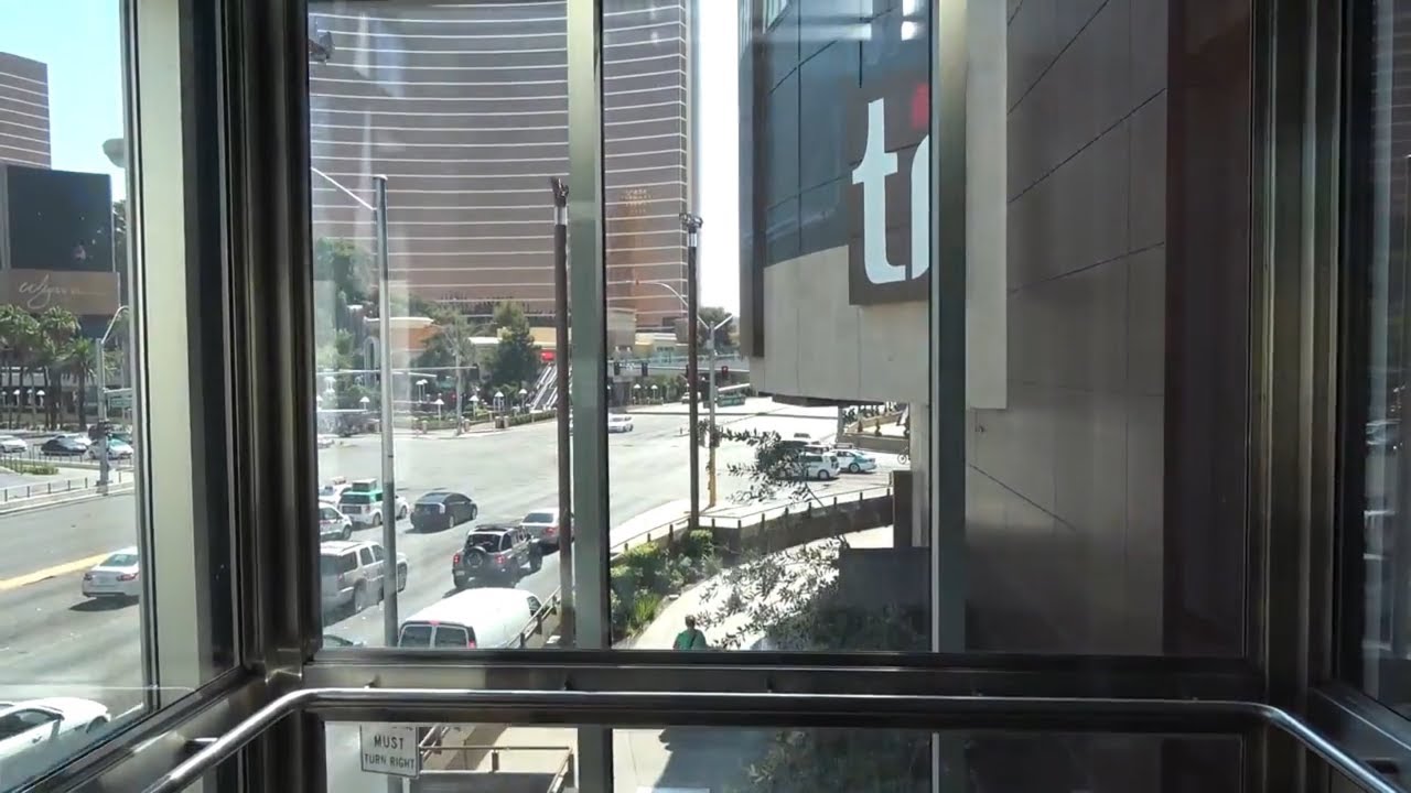 EPIC MOTOR! Kone Hydraulic Pedestrian Bridge Elevator between TI & FSM in Las Vegas, NV. YouTube