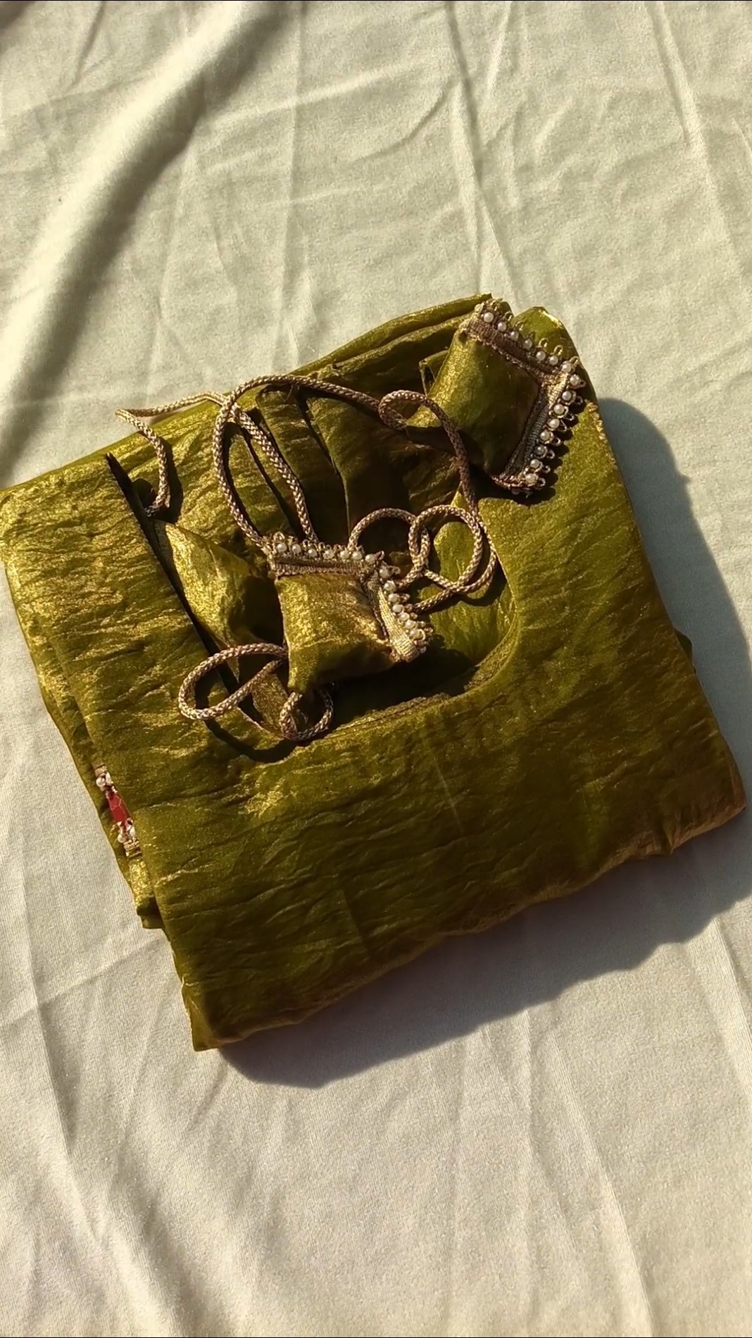 👡ਪੰਜਾਬੀ ਜੁੱਤੀ ਅਤੇ ਸੂਟ - ShareChat