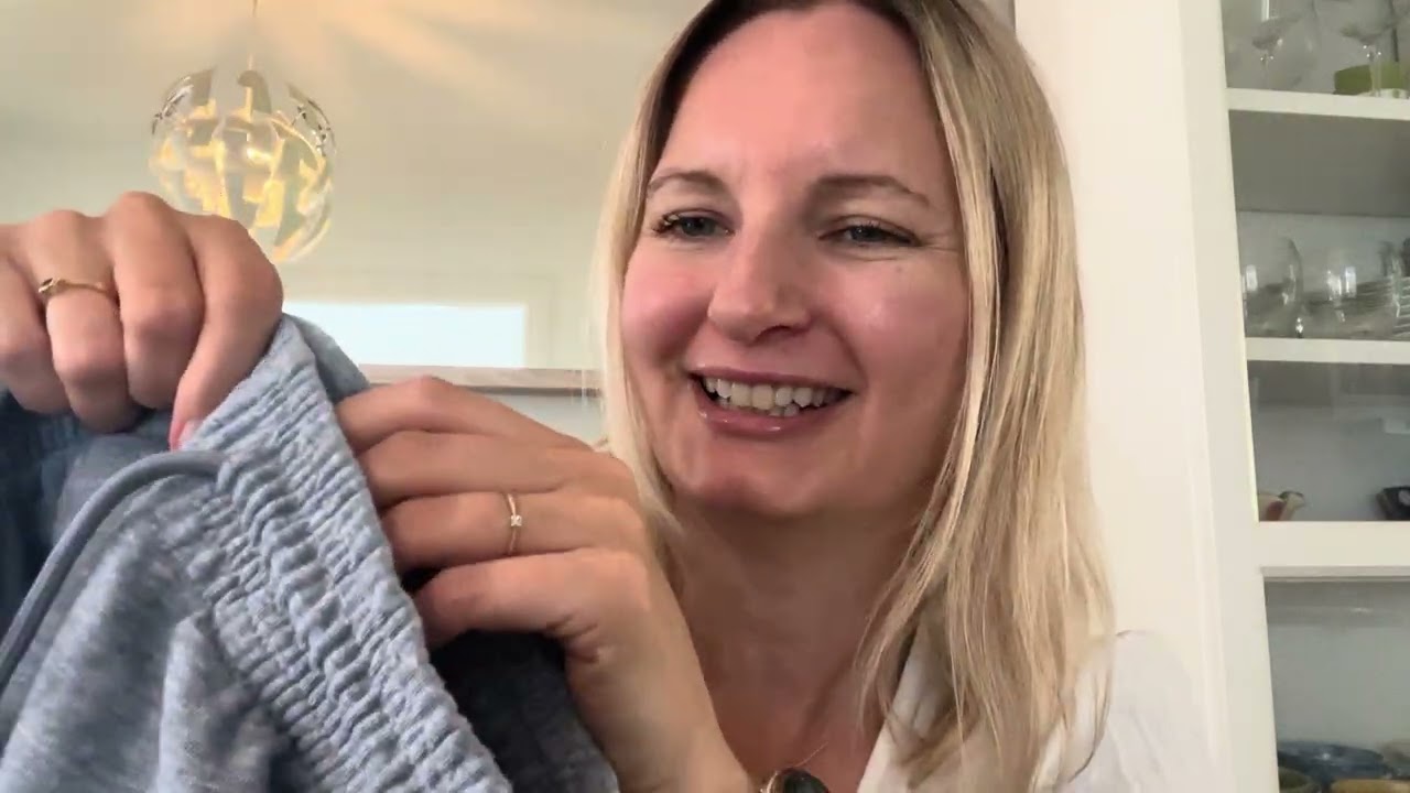 ASMR (German) Klamotten von Vinted