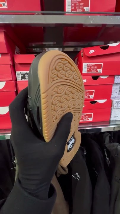 Подошва очень важна #sneakers #shoes #sneakerhead #nike - YouTube