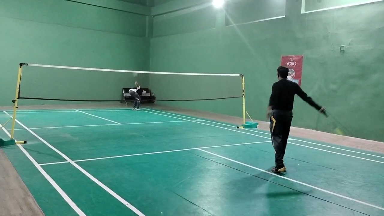 badminton Sultan Abbasi coach play with son