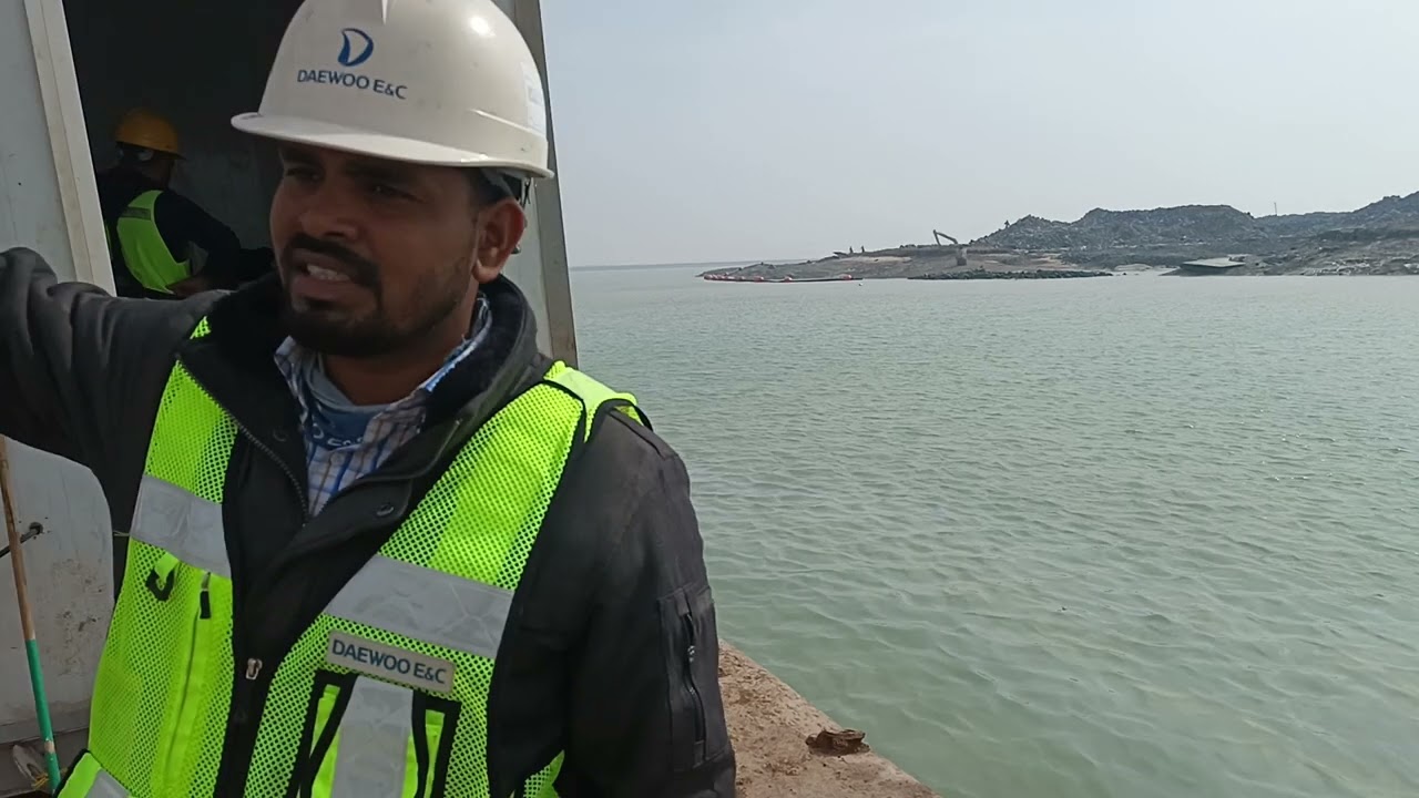 Marine Barge Setting Operation