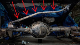How to Remove the Rear Trackbar on a Jeep YJ - Rover 1 Project - YouTube