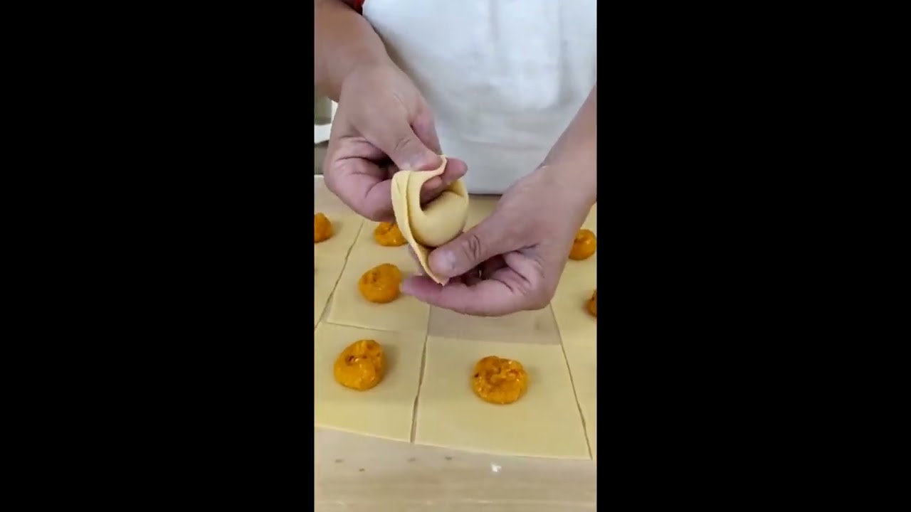 Sfoglia: Tortelli di Zucca