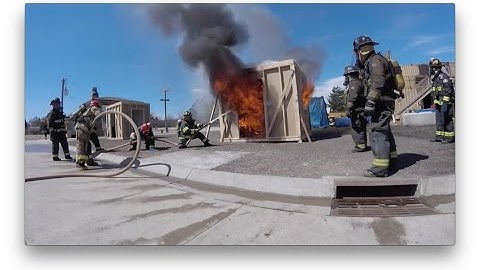 West Metro Fire Rescue: Recruit Fire Attack