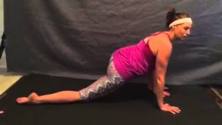 Lizard Lunge - Yoga