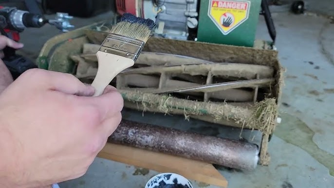 How To Sharpen A Manual Reel Mower - Backlapping 