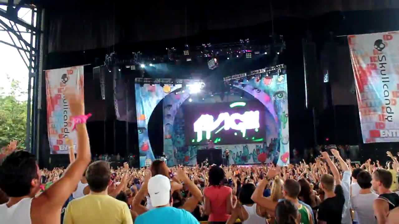 Avicii - The Island (Pendulum) - ID Festival 2011 - Bristow, VA (HD)