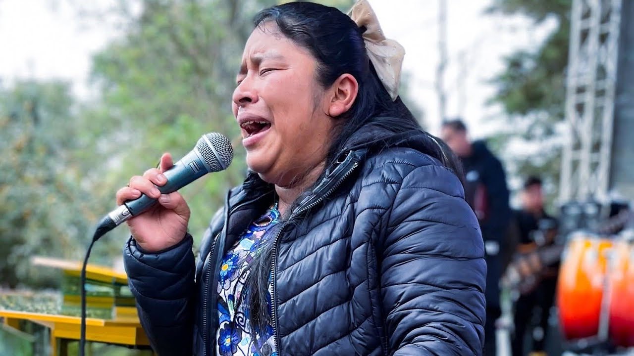 🔥🔴🎙Solista Maria de Ailon🎤🎬😭🎹🙏 Ministrando Coros Avivamiento cantos que bendice tu vida 