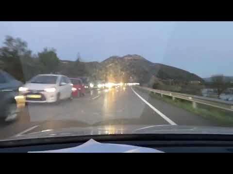M&aacute;s de una hora de colas para entrar a Santo&ntilde;a