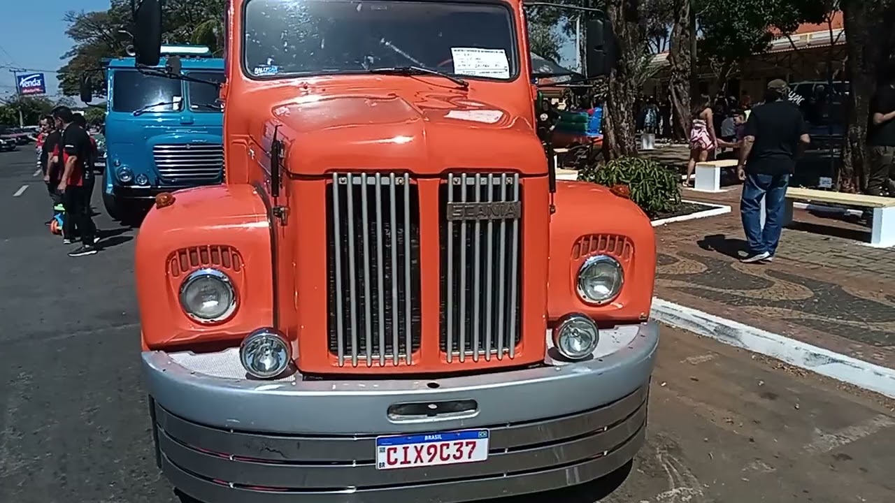 EVENTO DE CARROS E ANTIGUIDADES DE LEME 2025