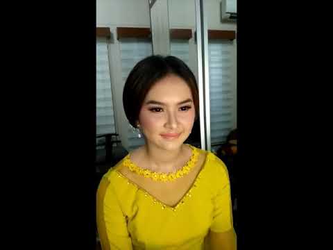  Model  rambut  untuk acara wisuda kondangan  model  rambut  