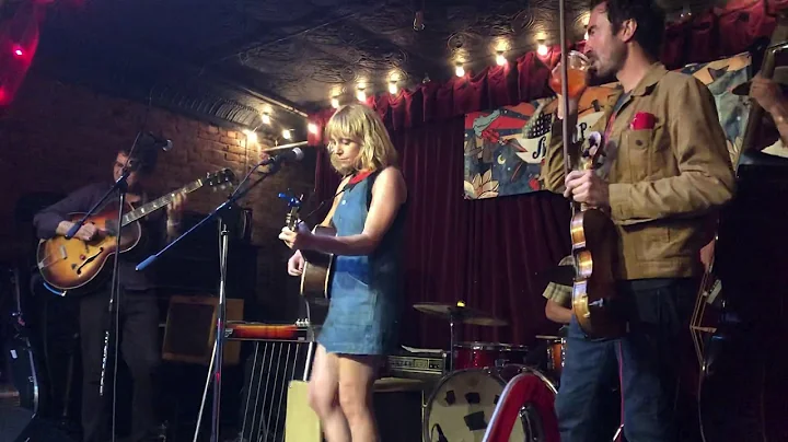 Kelli Jones & Her Honky-Tonk Playboys at Swamp in ...