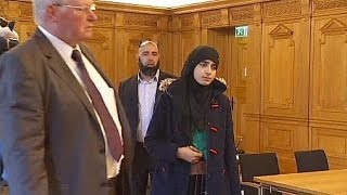 دختران مسلمان در مدارس آلمان باید در یک استخر با پسران شنا کنند