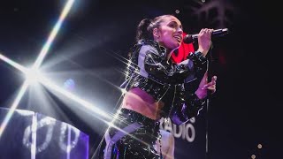 Tate McRae - Live Performance at iHeart Jingle Ball (Philly) | December 13, 2021