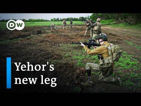 Ukraine: Wounded soldier returns to war | DW Documentary