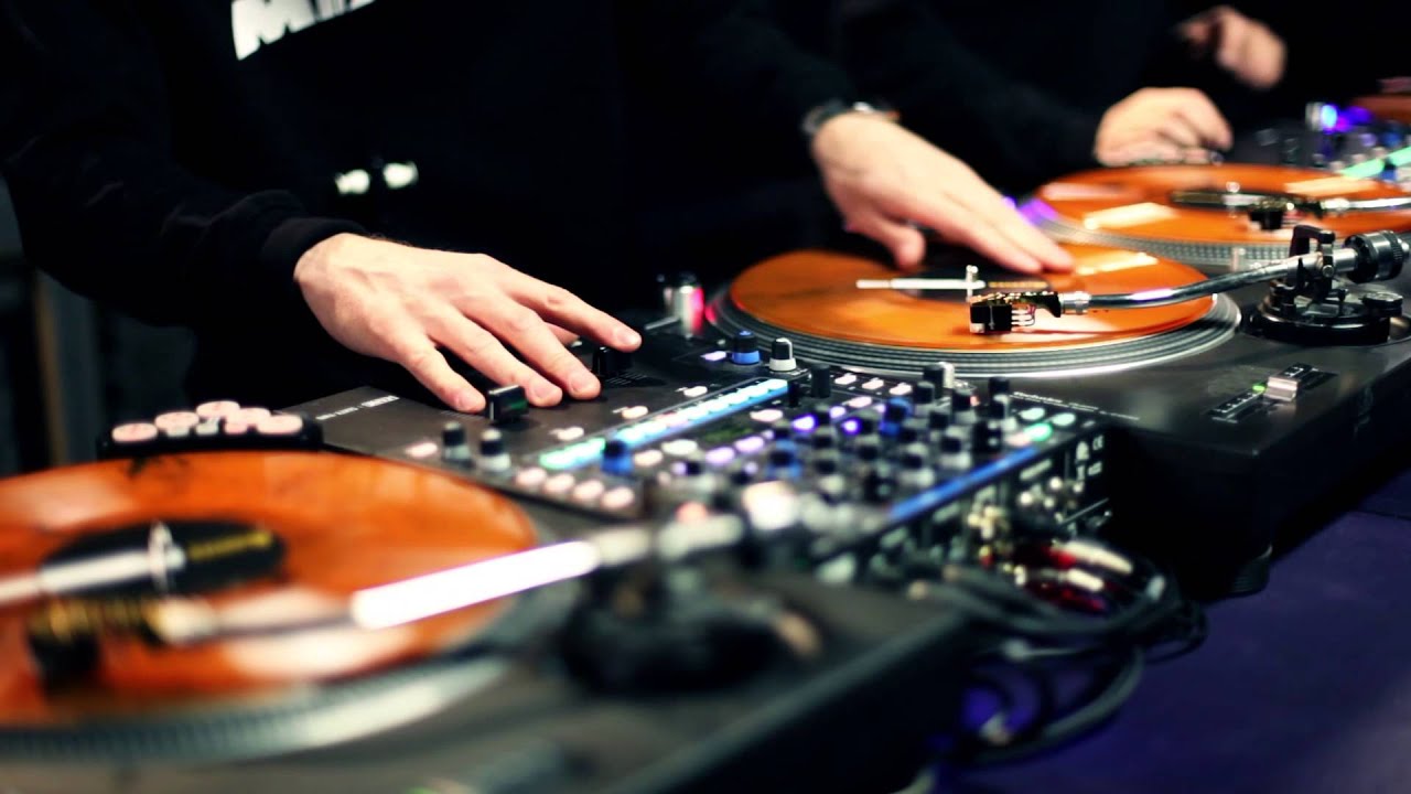 THE MIXFITZ - DMC 2013 TEAM WORLD CHAMPIONSHIP SET