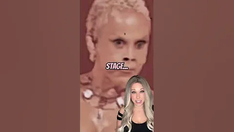 This Super Creepy Video Of Doja Cat Tranforming On Stage Is Going Viral 😱