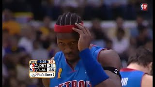 Ben Wallace Struggles to Palm a Basketball (HD)