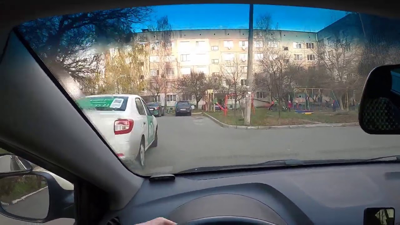 Самостоятельно практикуем вождение задним ходом