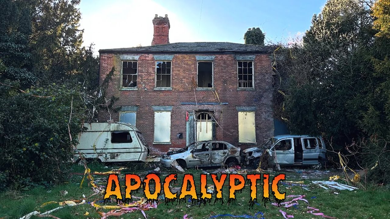 CLASSIC CARS FOUND AT ABANDONED MANOR HOUSE *JAGUAR E TYPE*